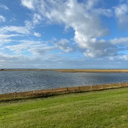Bottsand Marina Nyaraló *