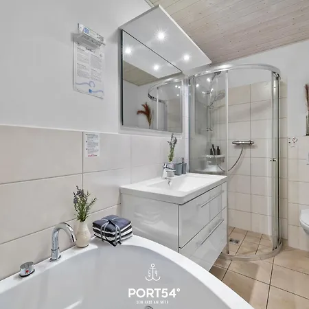 Bottsand Marina Semesterbostad *