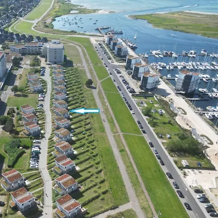 Semesterbostad Bottsand Marina